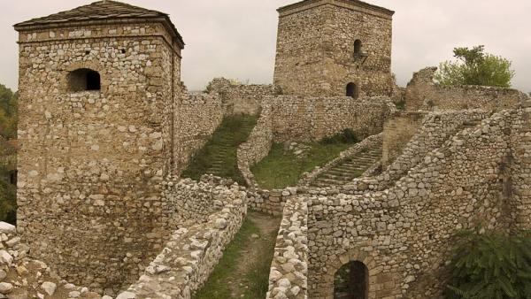 Пирот и купон с много музика и танци в Ниш