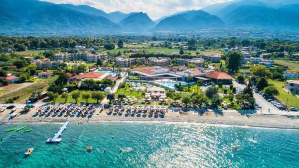 ХОТЕЛ POSEIDON PALACE**** – ЛЕПТОКАРЯ