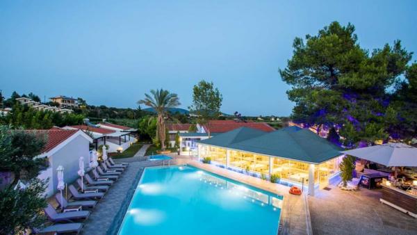 ХОТЕЛ CORAL BLUE *** – ГЕРАКИНИ – СИТОНИЯ