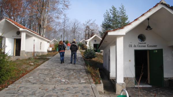 КРЪСТОВА ГОРА И БАЧКОВСКИ МАНАСТИР