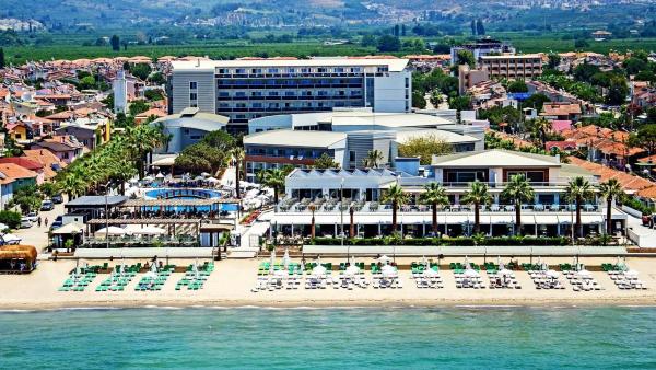 Palm Wings Beach Resort SPA