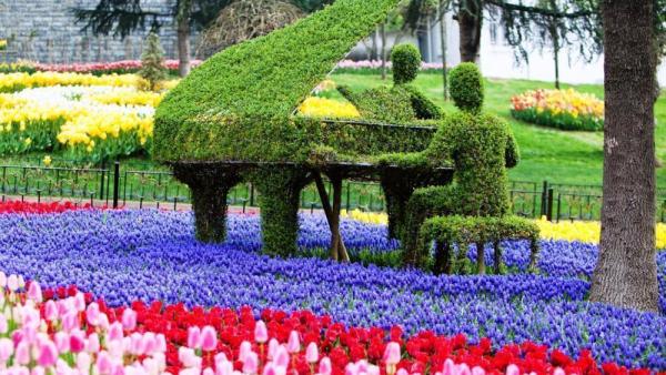 ФЕСТИВАЛ НА ЛАЛЕТО - ИСТАНБУЛ