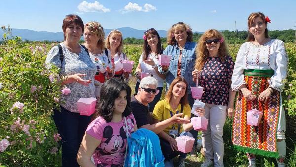 ПРАЗНИК НА РОЗАТА